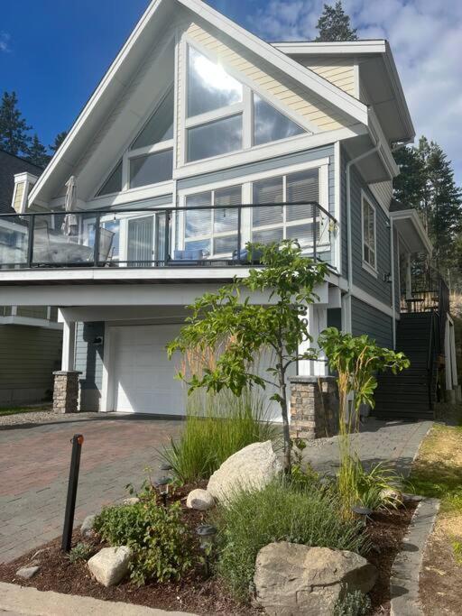 Jasmine Cottage เคโลว์นา ภายนอก รูปภาพ